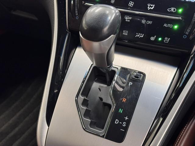 �e���݂₷���V�t�g�ł��B�@�⓹��M���̑������{�ł͑��삪�ȒP�ł����ł��B�@�V�t�g�`�F���W���₷�����ɍl�����Ĕz�u����Ă���̂ő��삵�Ղ��ł���B