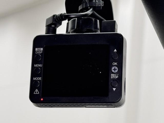 ルーミー カスタムＧ－Ｔ　助手席エアバック　両側オートスライドドア　スマートキープッシュスタート　ＬＥＤライト　１オーナー　横滑り防止機能　クルコン　点検記録簿　ＥＴＣ付　アルミホイール　フルフラット　キーレス　ＤＶＤ　ＡＢＳ（8枚目）