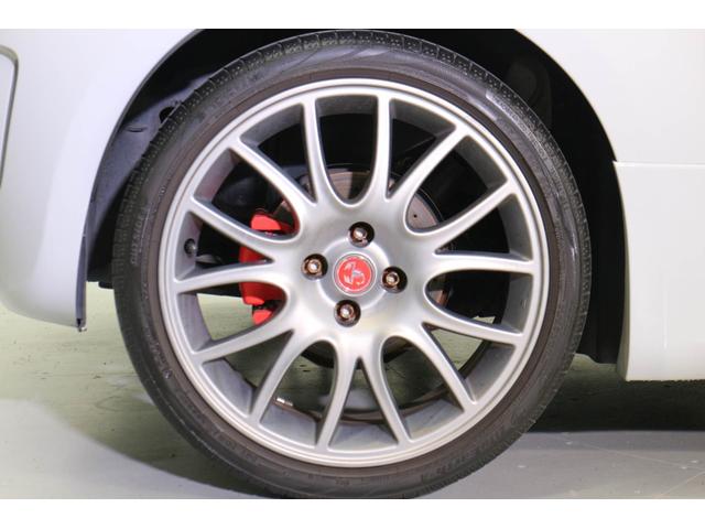 アバルト595C ツーリズモ ツーリズモ(4名) サンルーフ 黒革シート TFTメーター androidナビ バックカメラ ドライブレコーダー HIDヘッドライト ECU コーナーセンサー(18枚目)