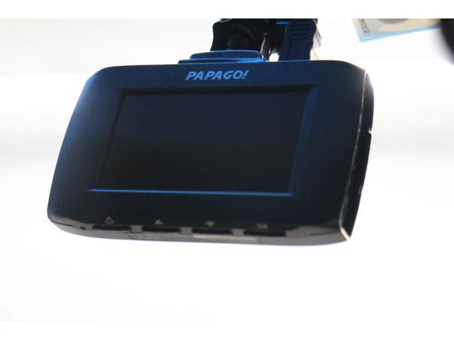 フリード Ｇ・ホンダセンシング　純正ナビ　バックカメラ　両側パワースライドドア　ＥＴＣ　フルセグＴＶ　ドライブレコーダー　Ｂｌｕｅｔｏｏｔｈ接続　コーナーセンサー　スマートキー　衝突被害軽減ブレーキ　ＤＶＤ再生　ＵＳＢ充電（4枚目）