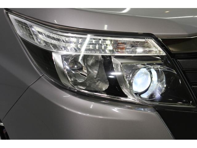 ノア Si ダブルバイビー 純正9インチナビ 後席モニター 両側パワースライドドア フルセグTV バックカメラ ETC LEDヘッドライト スマートキー 衝突被害軽減ブレーキ コーナーセンサー(2枚目)