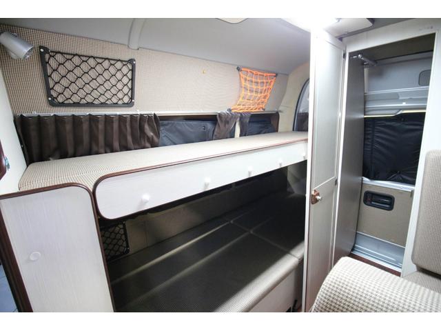 ハイエースバン ロングDX GLパッケージ OMC製narrow銀河 ルーフベント エアヒーター 走行充電器 TRDフロントスポイラー フレックス製スタビライザー&ショックアブソーバー マッドフラップ FFヒーター サブバッテリー2個(58枚目)