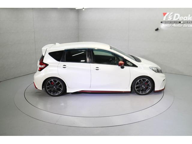 ノート ニスモ S NISMOブレーキホースセット&強化エンジンマウント&トルクロッド TEIN車高調 クスコ製タワーバー Panasonic製ナビ フルセグTV 純正17インチAW ETC スマートキー 前後ドラレコ(14枚目)