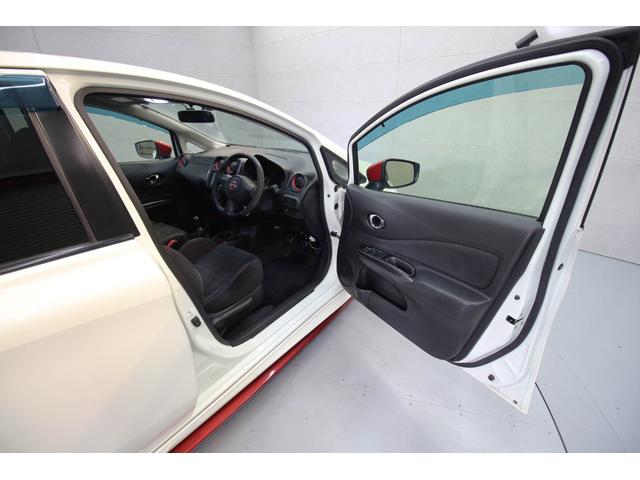 ノート ニスモ S NISMOブレーキホースセット&強化エンジンマウント&トルクロッド TEIN車高調 クスコ製タワーバー Panasonic製ナビ フルセグTV 純正17インチAW ETC スマートキー 前後ドラレコ(43枚目)