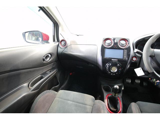 ノート ニスモ S NISMOブレーキホースセット&強化エンジンマウント&トルクロッド TEIN車高調 クスコ製タワーバー Panasonic製ナビ フルセグTV 純正17インチAW ETC スマートキー 前後ドラレコ(67枚目)