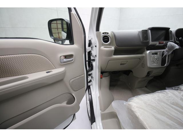 エブリイワゴン ＰＺターボスペシャル　届出済未使用車　ハイルーフ　両側パワースライドドア　シートヒーター　スマートキー　電動サイドステップ　ＬＥＤヘッドライト　衝突被害軽減ブレーキ　純正１４インチＡＷ（39枚目）