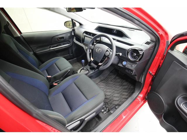 アクア Ｓ　ＴＯＹＯＴＡ純正ナビ　地デジＴＶ　バックカメラ　Ｂｌｕｅｔｏｏｔｈ接続　ＥＴＣ　スマートキー　衝突被害軽減ブレーキ　電動格納ミラー　オートマチックハイビーム　ドライブレコーダー（44枚目）