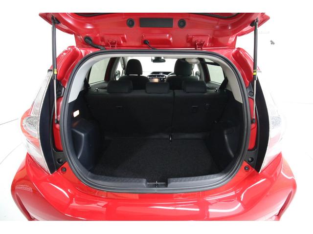 アクア Ｓ　ＴＯＹＯＴＡ純正ナビ　地デジＴＶ　バックカメラ　Ｂｌｕｅｔｏｏｔｈ接続　ＥＴＣ　スマートキー　衝突被害軽減ブレーキ　電動格納ミラー　オートマチックハイビーム　ドライブレコーダー（62枚目）