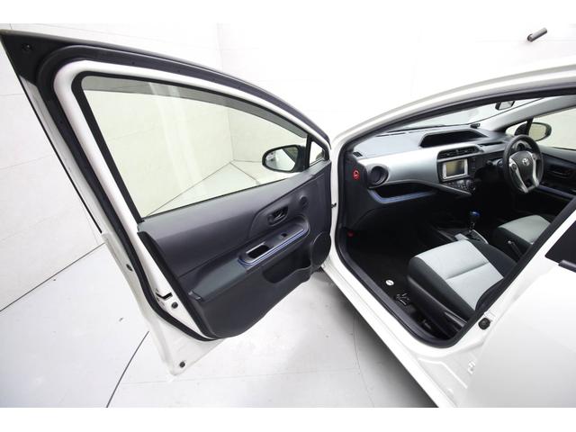 アクア Ｓ　純正メモリーナビ　バックカメラ　地デジＴＶ　Ｂｌｕｅｔｏｏｔｈ接続　コーナーセンサー　スペアタイヤ　アイドリングストップ　電動格納ミラー　キーレスエントリー　シートヒーター（46枚目）