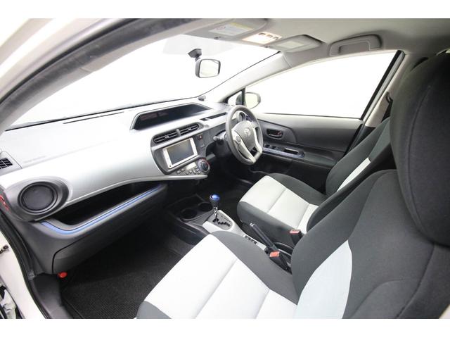 アクア Ｓ　純正メモリーナビ　バックカメラ　地デジＴＶ　Ｂｌｕｅｔｏｏｔｈ接続　コーナーセンサー　スペアタイヤ　アイドリングストップ　電動格納ミラー　キーレスエントリー　シートヒーター（48枚目）