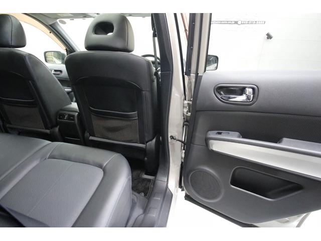 エクストレイル ２０Ｘｔ　自社ＮＥＷペイント（サーブル）　電動サンルーフ　新品ＭＧゴーレム１６インチホイール＆ダンロップ製ホワイトレタータイヤ　Ｐａｎａｓｏｎｉｃ製ナビ　フルセグＴＶ　ウーファー　ＥＴＣ　スマートキー（45枚目）