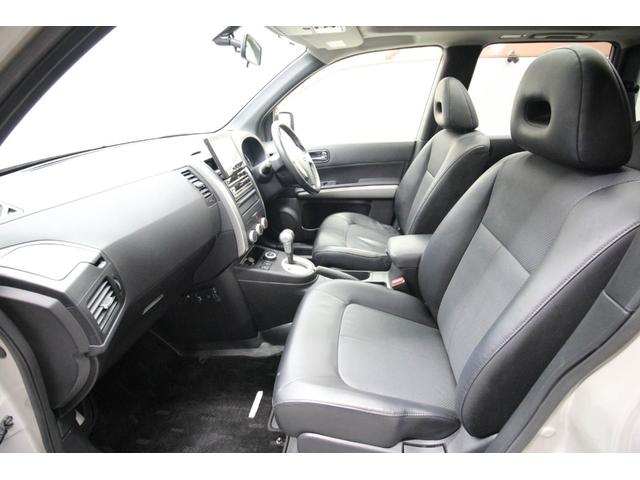 エクストレイル ２０Ｘｔ　自社ＮＥＷペイント（サーブル）　電動サンルーフ　新品ＭＧゴーレム１６インチホイール＆ダンロップ製ホワイトレタータイヤ　Ｐａｎａｓｏｎｉｃ製ナビ　フルセグＴＶ　ウーファー　ＥＴＣ　スマートキー（52枚目）