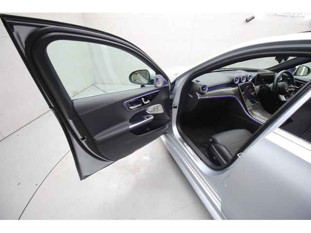 Ｃクラス Ｃ２００アバンギャルド　ＡＭＧスタイリングフロントスポイラー＆サイドスカート　リアアクスルステアリング　自動パノラマスライドルーフ　デジタルインナーミラー　全方位カメラ　フルセグＴＶ　Ｂｌｕｅｔｏｏｔｈ接続　ＥＴＣ２．０（58枚目）