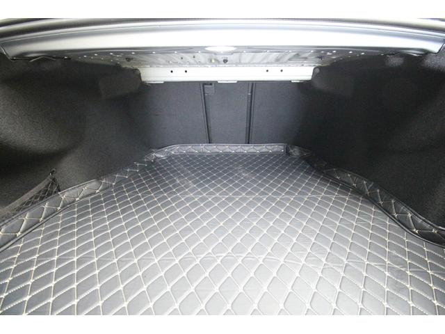 Ｃクラス Ｃ２００アバンギャルド　ＡＭＧスタイリングフロントスポイラー＆サイドスカート　リアアクスルステアリング　自動パノラマスライドルーフ　デジタルインナーミラー　全方位カメラ　フルセグＴＶ　Ｂｌｕｅｔｏｏｔｈ接続　ＥＴＣ２．０（71枚目）