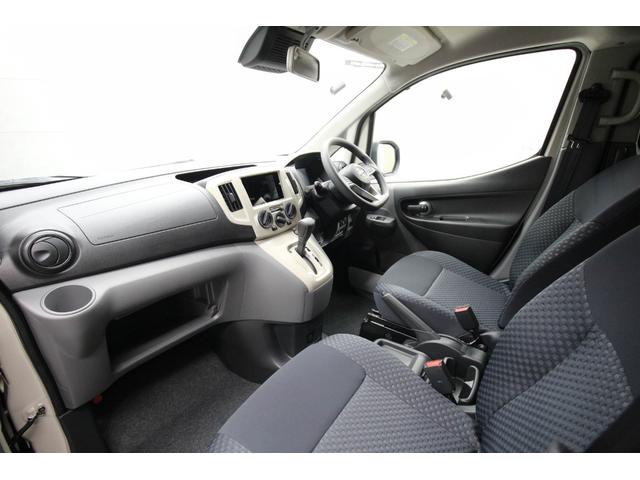 ＮＶ２００バネットワゴン １６Ｘ－２Ｒ　ＶＡＮＬＩＦＥＶＩＬＬＡＧＥ仕様　　オーディオ＆シフトパネル同色カラー　新品ＳＥ６ホイール＆ホワイトレタータイヤ　スマートキー　ウィンカーミラー　寒冷地仕様　　衝突被害軽減ブレーキ（46枚目）