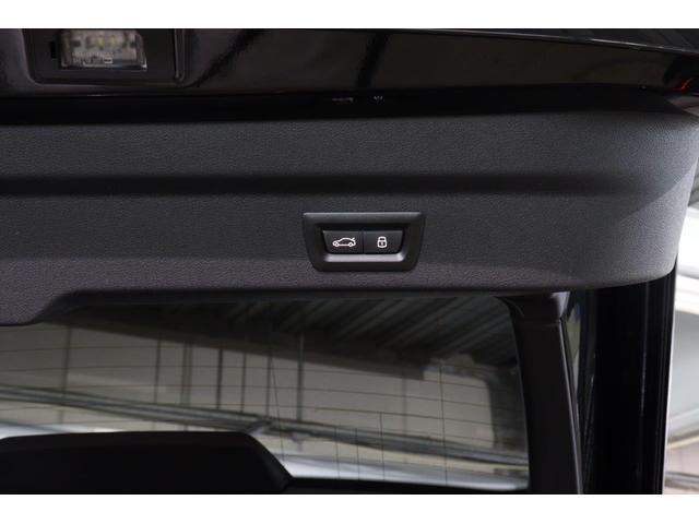 Ｘ２ ｘＤｒｉｖｅ　２０ｉ　Ｍスポーツハイラインパッケージ　アクティブクルーズコントロール　ヘッドアップディスプレイ　衝突被害軽減ブレーキ　モカレザーシート　２０インチアロイホイール（12枚目）