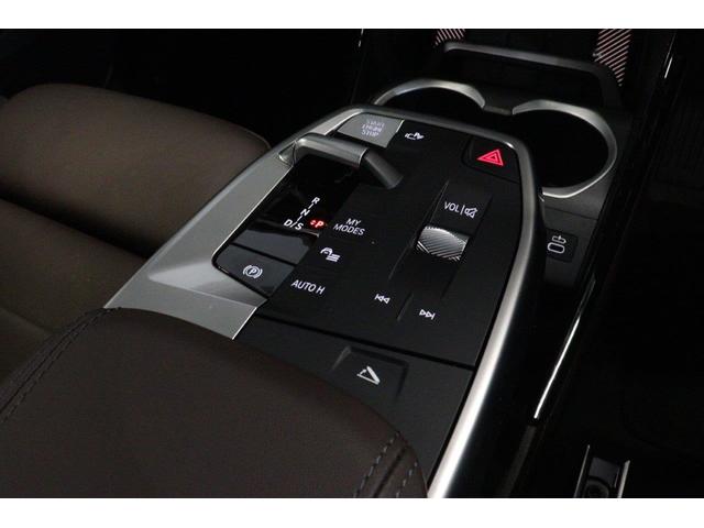 Ｘ２ ｘＤｒｉｖｅ　２０ｉ　Ｍスポーツハイラインパッケージ　アクティブクルーズコントロール　ヘッドアップディスプレイ　衝突被害軽減ブレーキ　モカレザーシート　２０インチアロイホイール（28枚目）