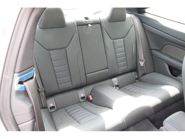 ４シリーズ Ｍ４４０ｉ　ｘＤｒｉｖｅクーペ　Ｍパフォーマンス仕様　ブレーキ　アロイホイール　カーボンミラーカバー　サイドストライプ　リアスポイラー　ＡｐｐｌｅＣａｒＰｌａｙ　Ｈａｒｍａｎ／Ｋａｒｄｏｎ　ＢＭＷ認定中古車（45枚目）