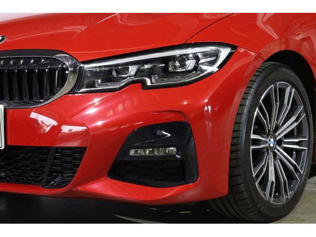 ３シリーズ ３２０ｉツーリング　メルボルンレッド　パーキングアシストプラス　電動シート　シートヒーター　アクティブクルーズコントロール　オートマチックテールゲート（5枚目）