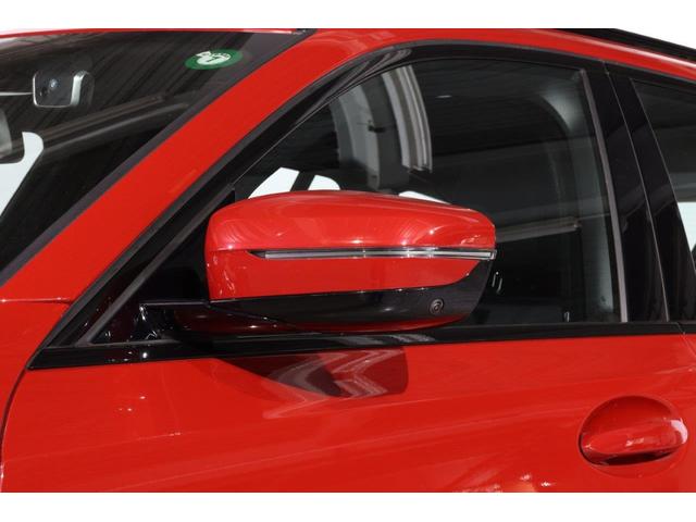 ３シリーズ ３２０ｉツーリング　メルボルンレッド　パーキングアシストプラス　電動シート　シートヒーター　アクティブクルーズコントロール　オートマチックテールゲート（8枚目）