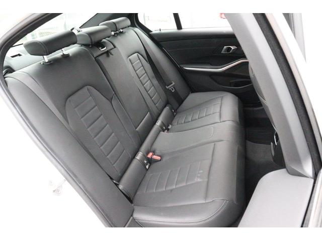 3シリーズ 330e Mスポーツ BMW認定中古車 ハーマンカードン ブラックレザーシート アクティブクルーズコントロール レーンディパーチャーウォーニング ヘッドアップディスプレイ 地デジチューナー 電動トランク シートヒーター(17枚目)