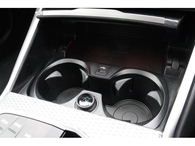 3シリーズ 330e Mスポーツ BMW認定中古車 ハーマンカードン ブラックレザーシート アクティブクルーズコントロール レーンディパーチャーウォーニング ヘッドアップディスプレイ 地デジチューナー 電動トランク シートヒーター(27枚目)