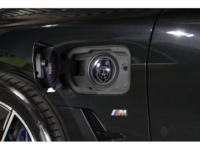 ｉ４ ｅＤｒｉｖｅ　４０　Ｍスポーツ　ＢＭＷ認定中古車　アクティブクルーズコントロール　　レーンディパーチャーウォーニング　ヘッドアップディスプレイ　シートヒーター　電動トランク　パークディスタンスコントロール　パーキングアシスト（6枚目）