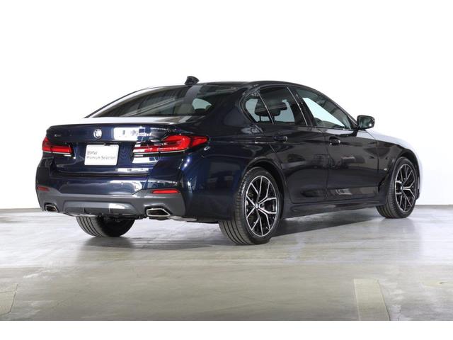 5シリーズ 523d xDrive Mスポーツ BMW認定中古車 ハーマンカードン アイボリー革シート ヘッドアップディスプレイ レーンディパーチャーウォーニング アクティブクルーズコントロール パーキングアシスト パークディスタンスコントロール(2枚目)