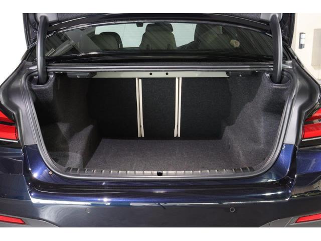 5シリーズ 523d xDrive Mスポーツ BMW認定中古車 ハーマンカードン アイボリー革シート ヘッドアップディスプレイ レーンディパーチャーウォーニング アクティブクルーズコントロール パーキングアシスト パークディスタンスコントロール(12枚目)