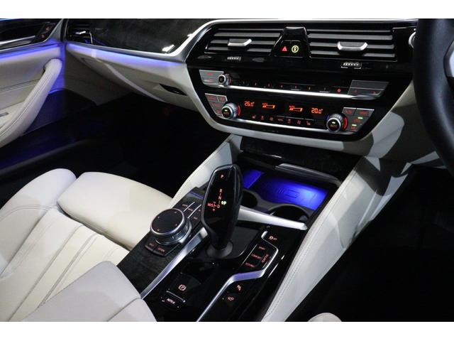 5シリーズ 523d xDrive Mスポーツ BMW認定中古車 ハーマンカードン アイボリー革シート ヘッドアップディスプレイ レーンディパーチャーウォーニング アクティブクルーズコントロール パーキングアシスト パークディスタンスコントロール(19枚目)