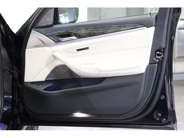 5シリーズ 523d xDrive Mスポーツ BMW認定中古車 ハーマンカードン アイボリー革シート ヘッドアップディスプレイ レーンディパーチャーウォーニング アクティブクルーズコントロール パーキングアシスト パークディスタンスコントロール(40枚目)