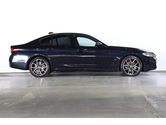5シリーズ 523d xDrive Mスポーツ BMW認定中古車 ハーマンカードン アイボリー革シート ヘッドアップディスプレイ レーンディパーチャーウォーニング アクティブクルーズコントロール パーキングアシスト パークディスタンスコントロール(53枚目)