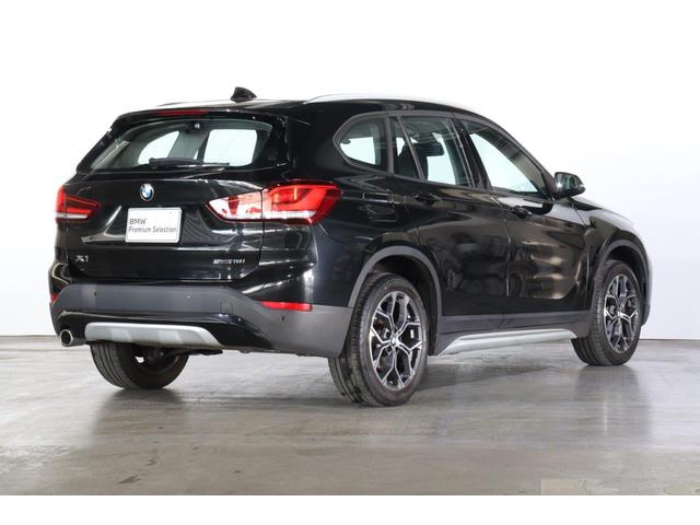 プレミアムセレクション勝どきでは常時約２０台を屋内展示場にて展示中。天候に左右されることなくゆっくりとご覧頂けます。その他ストックヤードにも在庫がございます。ご来店の際は在庫確認の上ご来店下さいませ。