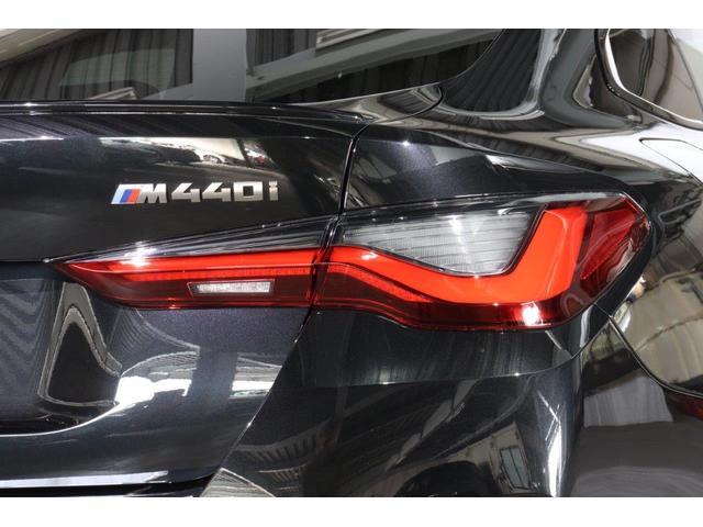 4シリーズ M440i xDriveグランクーペ BMW認定中古車 ブラックヴァーネスカレザーシート ハーマンカードン 地デジチューナー シートヒーター ヘッドアップディスプレイ 全周囲モニター アクティブクルーズコントロール 電動バックドア(12枚目)