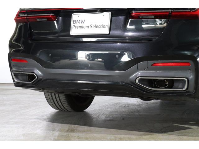 ７シリーズ ７４０ｉ　Ｍスポーツ　イノベーションパッケージ　ドライビングアシストプラス　パーキングアシストプラス　ＢＭＷレーザーライト　ヘッドアップディスプレイ　ＢＭＷ認定中古車（12枚目）