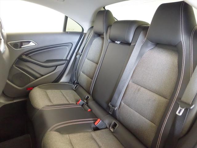 ＣＬＡクラス ＣＬＡ１８０　ＡＭＧスタイル　レーダーセーフティパッケージ　Ｂｌｕｅｔｏｏｔｈ接続　ＣＤ　ＤＶＤ再生　ＥＴＣ　ＬＥＤヘッドライト　ＴＶ　アイドリングストップ　クルーズコントロール　シートヒーター　トランクスルー　ナビ（22枚目）