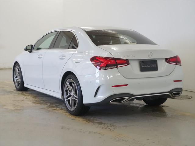 Ａクラスセダン Ａ２００　ｄ　セダン　ＡＭＧライン　レーダーセーフティパッケージ　ナビゲーションパッケージ　Ｂｌｕｅｔｏｏｔｈ接続　ＥＴＣ　ＬＥＤヘッドライト　ＴＶ　アイドリングストップ　クルーズコントロール　コネクテッド機能　シートヒーター（4枚目）