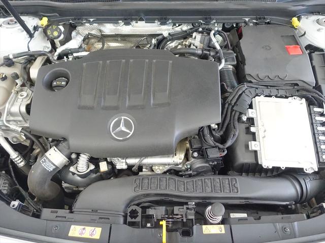 Ａクラスセダン Ａ２００　ｄ　セダン　ＡＭＧライン　レーダーセーフティパッケージ　ナビゲーションパッケージ　Ｂｌｕｅｔｏｏｔｈ接続　ＥＴＣ　ＬＥＤヘッドライト　ＴＶ　アイドリングストップ　クルーズコントロール　コネクテッド機能　シートヒーター（9枚目）