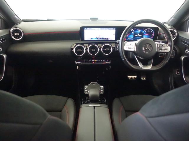 Ａクラスセダン Ａ２００　ｄ　セダン　ＡＭＧライン　レーダーセーフティパッケージ　ナビゲーションパッケージ　Ｂｌｕｅｔｏｏｔｈ接続　ＥＴＣ　ＬＥＤヘッドライト　ＴＶ　アイドリングストップ　クルーズコントロール　コネクテッド機能　シートヒーター（12枚目）