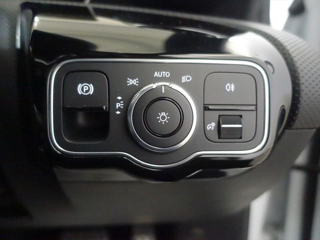 Ａクラスセダン Ａ２００　ｄ　セダン　ＡＭＧライン　レーダーセーフティパッケージ　ナビゲーションパッケージ　Ｂｌｕｅｔｏｏｔｈ接続　ＥＴＣ　ＬＥＤヘッドライト　ＴＶ　アイドリングストップ　クルーズコントロール　コネクテッド機能　シートヒーター（27枚目）