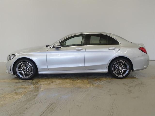 Ｃクラス Ｃ２００　ローレウスエディション　スポーツプラスパッケージ　Ｂｌｕｅｔｏｏｔｈ接続　ＥＴＣ　ＬＥＤヘッドライト　ＴＶ　アイドリングストップ　クルーズコントロール　コネクテッド機能　シートヒーター　トランクスルー　ナビ　バックモニター（5枚目）