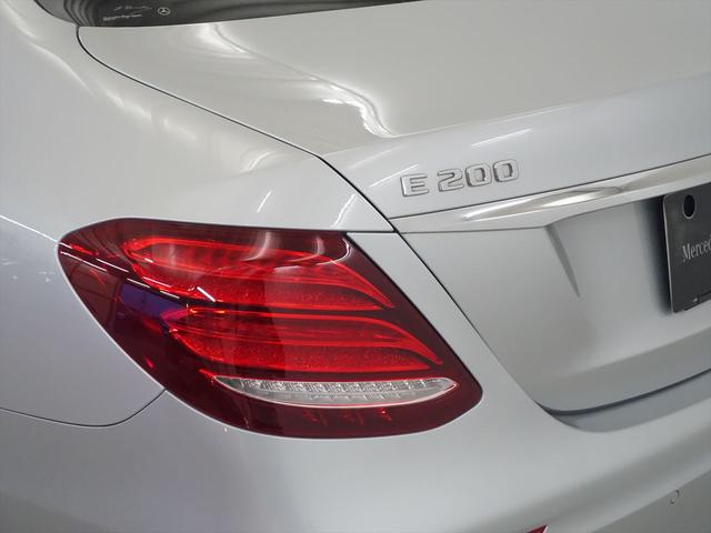 Ｅクラス Ｅ２００　アバンギャルド　スポーツ　レザーパッケージ　Ｂｌｕｅｔｏｏｔｈ接続　ＥＴＣ　ＬＥＤヘッドライト　ＴＶ　アイドリングストップ　クルーズコントロール　コネクテッド機能　サイドカメラ　シートヒーター　トランクスルー　ナビ（30枚目）
