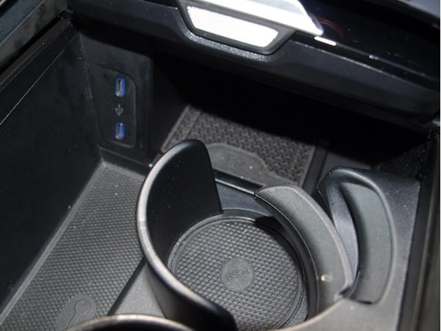 ＥＱＳ ＳＵＶ ＥＱＳ４５０　４ＭＡＴＩＣ　ＳＵＶ　ＡＭＧラインパッケージ　ナイトパッケージ　３列シート　Ｂｌｕｅｔｏｏｔｈ接続　ＥＴＣ　ＬＥＤヘッドライト　ＴＶ　クルーズコントロール　コネクテッド機能　サイドカメラ　サンルーフ・ガラスルーフ（29枚目）