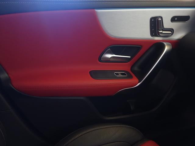Ａクラスセダン メルセデス－ＡＭＧ　Ａ３５　４ＭＡＴＩＣ　セダン　ＡＭＧパフ　ォーマンスパッケージ・ＡＭＧアドバンスドパッケージ・ナビゲーションパッケージ（14枚目）