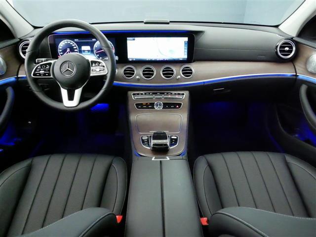 E450 4マチック ステーションワゴン エクスクルーシブ(11枚目)