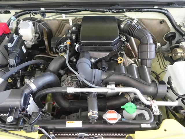 ジムニー XC トランクスルー フロアマット ナビ 音楽プレーヤー接続 Bluetooth接続 TV ETC LEDヘッドライト バックモニター 盗難防止 衝突被害軽減ブレーキ 横滑り防止装置 クルーズコントロール(9枚目)