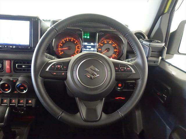 ジムニー XC トランクスルー フロアマット ナビ 音楽プレーヤー接続 Bluetooth接続 TV ETC LEDヘッドライト バックモニター 盗難防止 衝突被害軽減ブレーキ 横滑り防止装置 クルーズコントロール(16枚目)