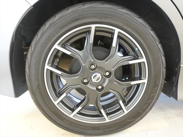 ノート e-POWER ニスモ トランクスルー フロアマット ナビ CD 音楽プレーヤー接続 Bluetooth接続 TV DVD再生 ETC LEDヘッドライト 全周囲カメラ フロントカメラ サイドカメラ バックモニター 盗難防止(31枚目)