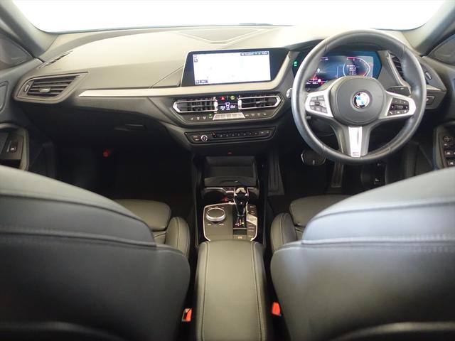 2シリーズ 218d グランクーペ Mスポーツ シートヒーター パワーシート トランクスルー フロアマット コネクテッド機能 ナビ 音楽プレーヤー接続 Bluetooth接続 ETC サンルーフ・ガラスルーフ LEDヘッドライト バックモニター(11枚目)