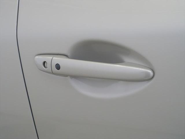 CX-8 XD スポーツアピアランス シートヒーター シートエアコン パワーシート 3列シート トランクスルー コネクテッド機能 ナビ 音楽プレーヤー接続 Bluetooth接続 TV ETC サンルーフ・ガラスルーフ LEDヘッドライト(28枚目)